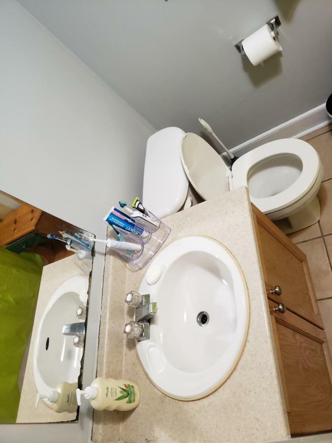 Private Room In Downtown Halifax Exterior foto